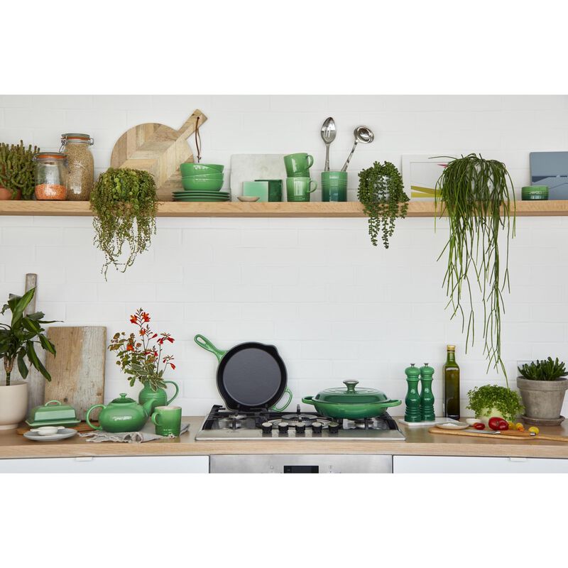 Le Creuset Signature Shallow Casserole 30cm - Bamboo Green image number 3